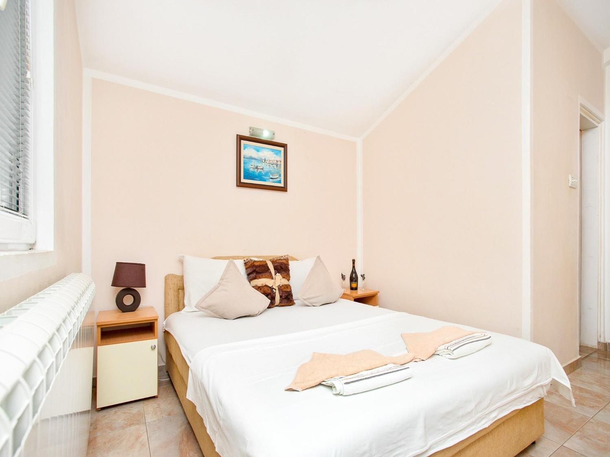 Apartments Mik5 - Famous Beach Jaz Budva Exteriör bild